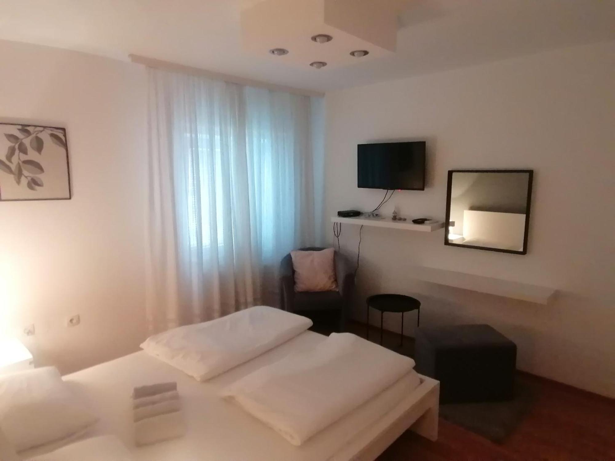 Veliki Park Villa Šabac Cameră foto